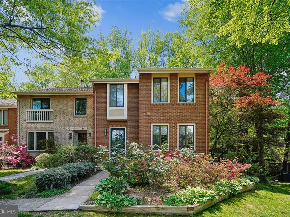 2024 Swans Neck Way, Reston, VA 20191