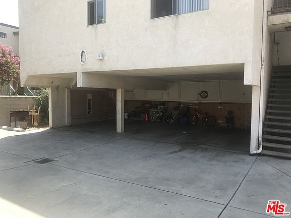 4th image of 613 E Palmer Ave