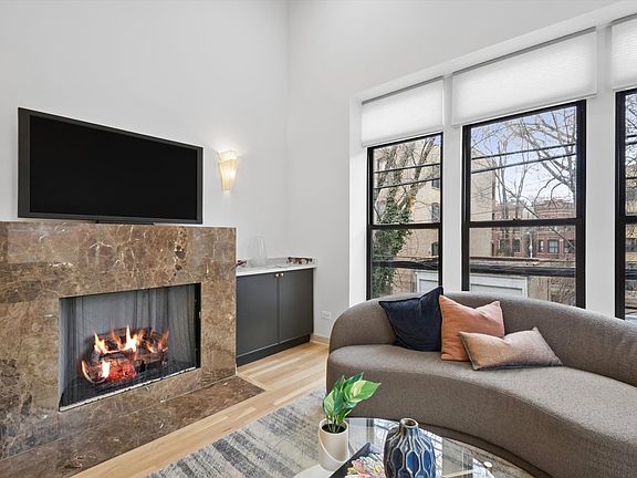 4th image of 2150 W North Ave APT 7