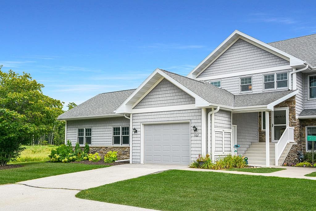 6950 Cobblestone Rd UNIT 1102