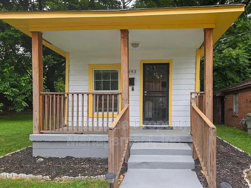 2 bed, 1.0 bath, 756 sqft, $950 — Photo 3