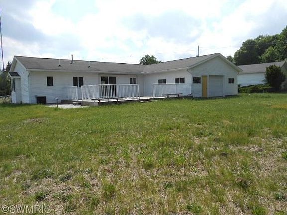 3rd image of 50121 County Road 673