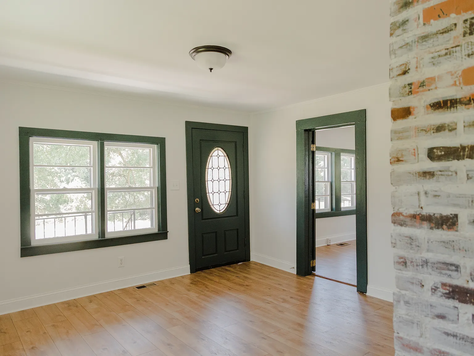 2 bed, 1104 sqft, $1,600 — Photo 4