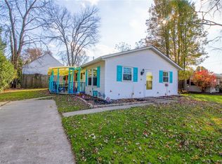 98 Clover Cliff Dr, Chippewa Lake, OH 44215