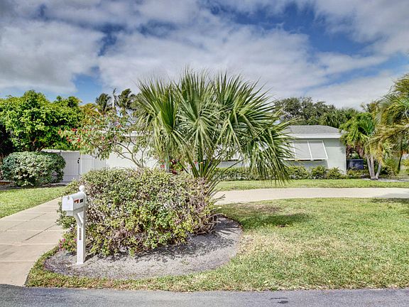2nd image of 3605 SE 2nd St