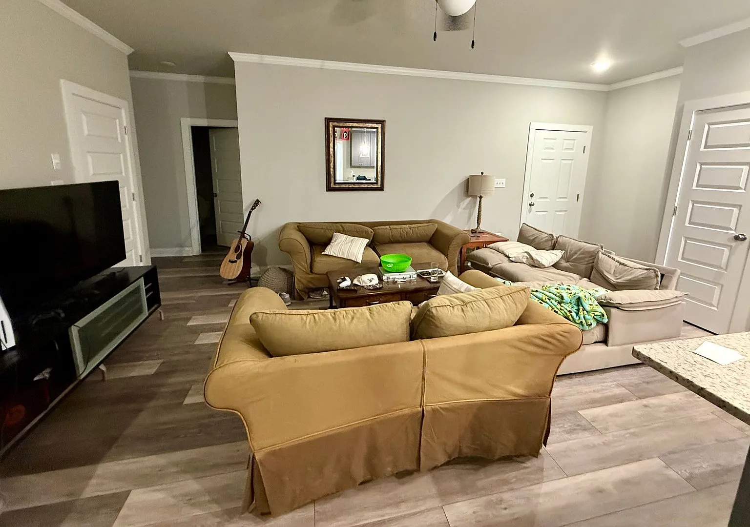 Five Bedroom Newer Construction — Photo 4
