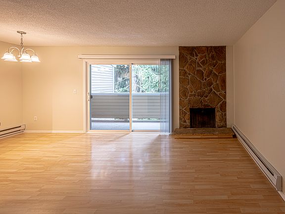 2nd image of 12515 NE 132nd Ct APT A302