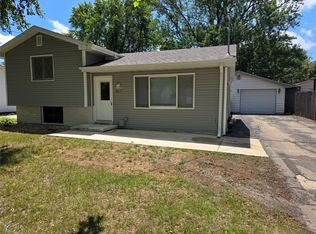 817 E Diehl Ave, Des Moines, IA 50315