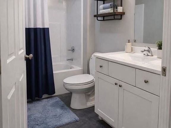 5th image of 180 Summit St