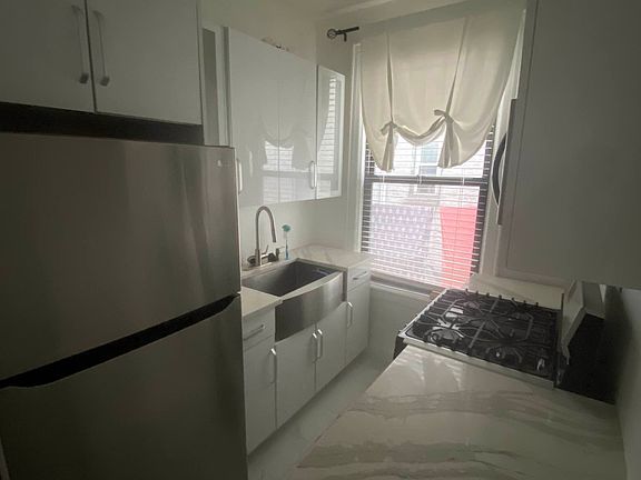 5th image of 6305 Fort Hamilton Pkwy APT 2