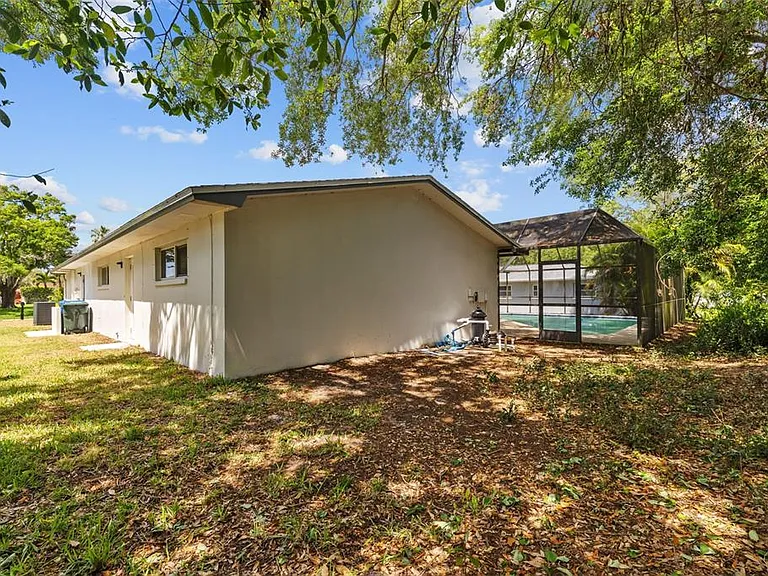 1905 Oro Ct — Photo 32