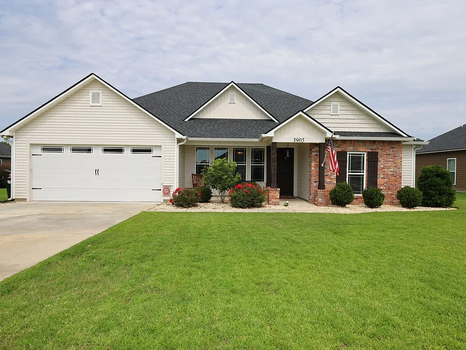 3905 Crusader Ct