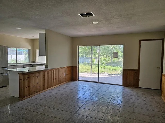 4060 Sail Dr — Photo 3