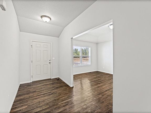 4th image of 21325 W 216th St