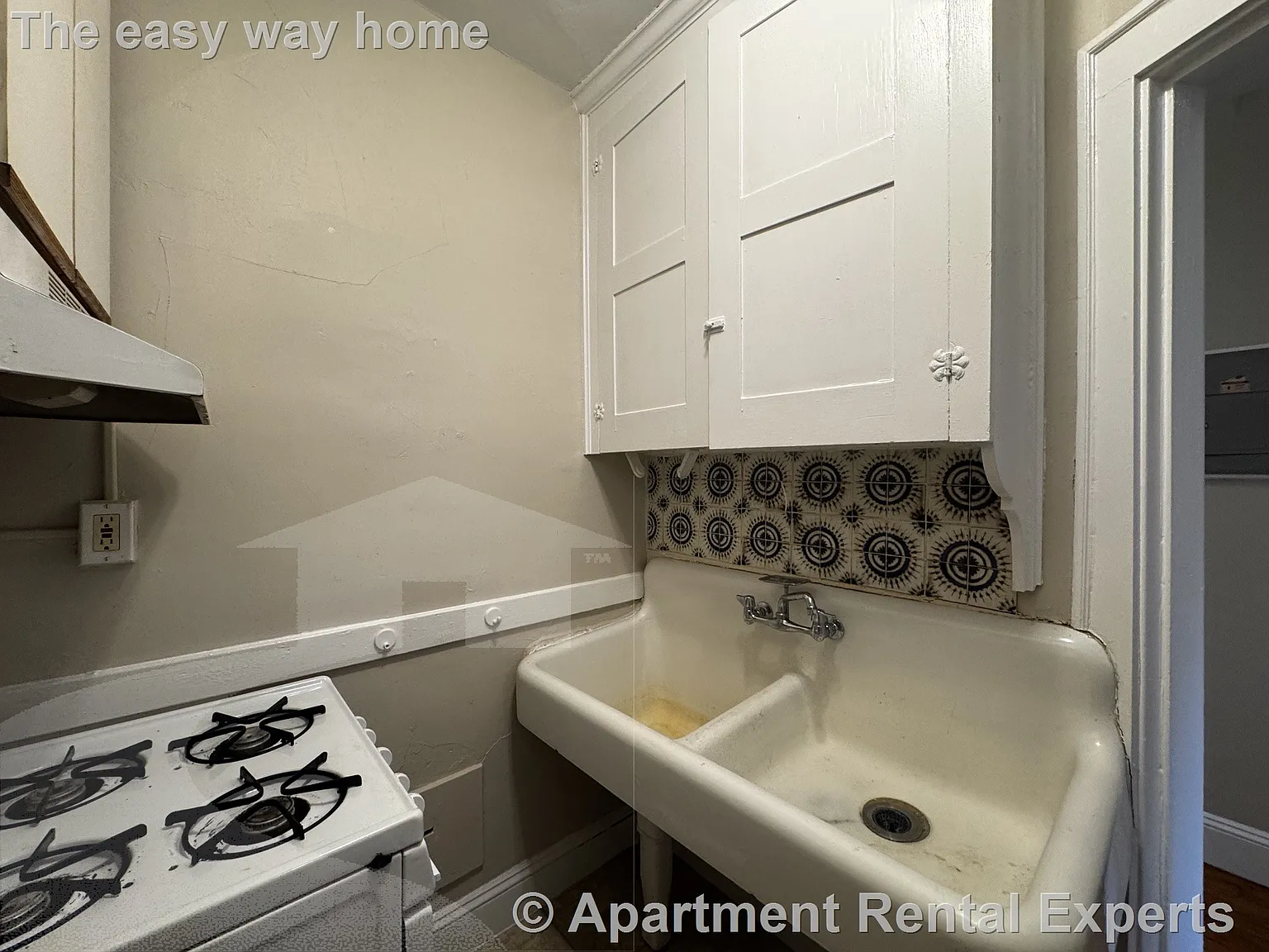Studio, 9999 sqft, $2,100 — Photo 2