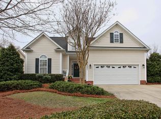 2051 Weaverline Dr, Fuquay Varina, NC 27526