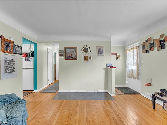 5th image of 9560 Reichert Rd