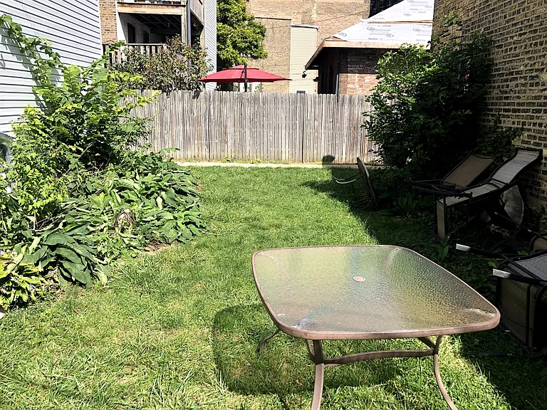 1919 N Fairfield Ave #G — Photo 16