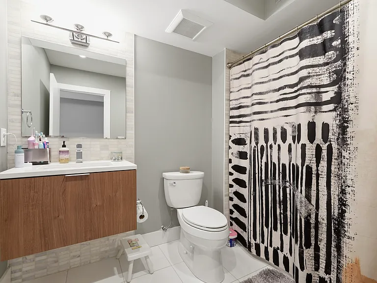 1302 S 20th St — Photo 21
