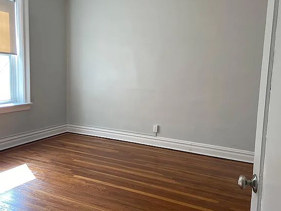 2nd image of 257-259 Grant Ave #C3-c
