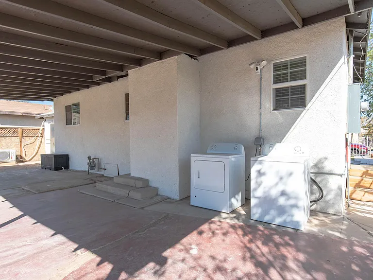 783 El Centro Ave — Photo 7