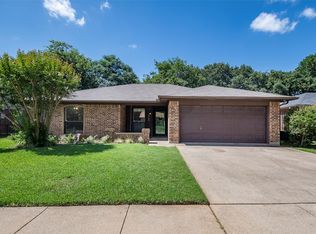 4108 Brookmoor Dr, Arlington, TX 76016