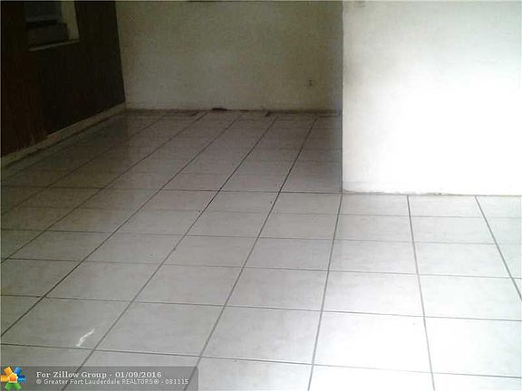 3rd image of 1515 NW 11th Pl