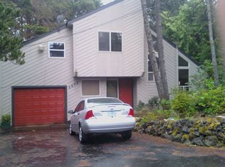 3570 Evergreen Ave, Depoe Bay, OR 97341