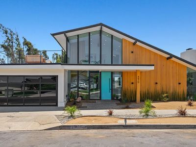 4470 Don Felipe Dr, Los Angeles, CA, 90008
