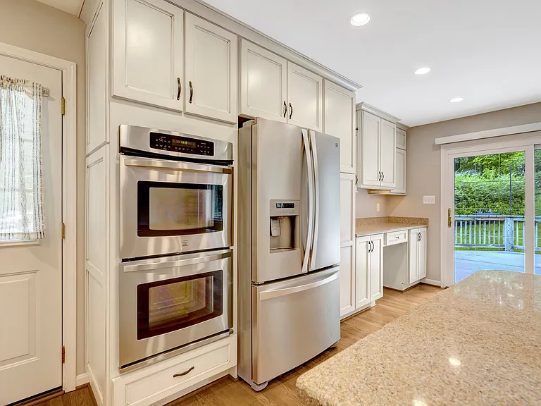 6717 Reynard Dr — Photo 16
