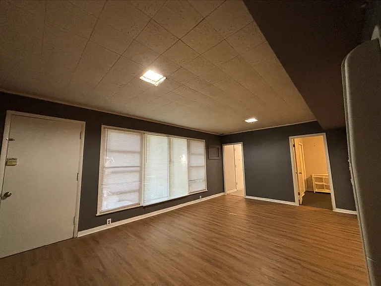 1408 University Ave — Photo 11