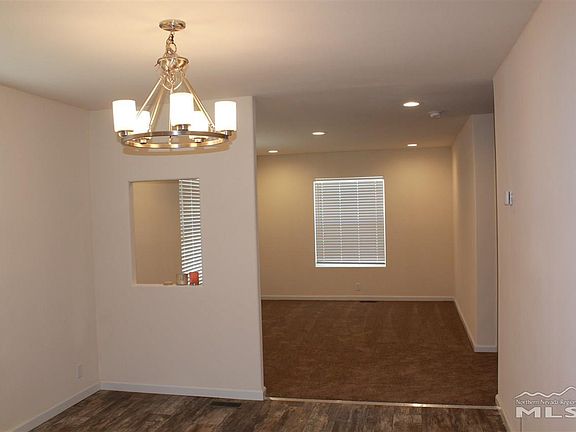 5th image of 31 Buffalo Ln