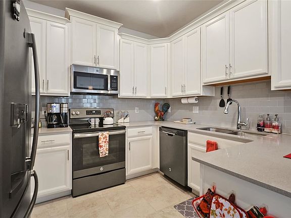4th image of 3561 Belland Cir