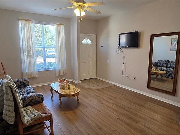 4th image of 3970 SW 20th Ave APT 912