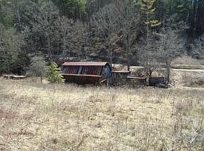 5th image of 247 Anderson Dr