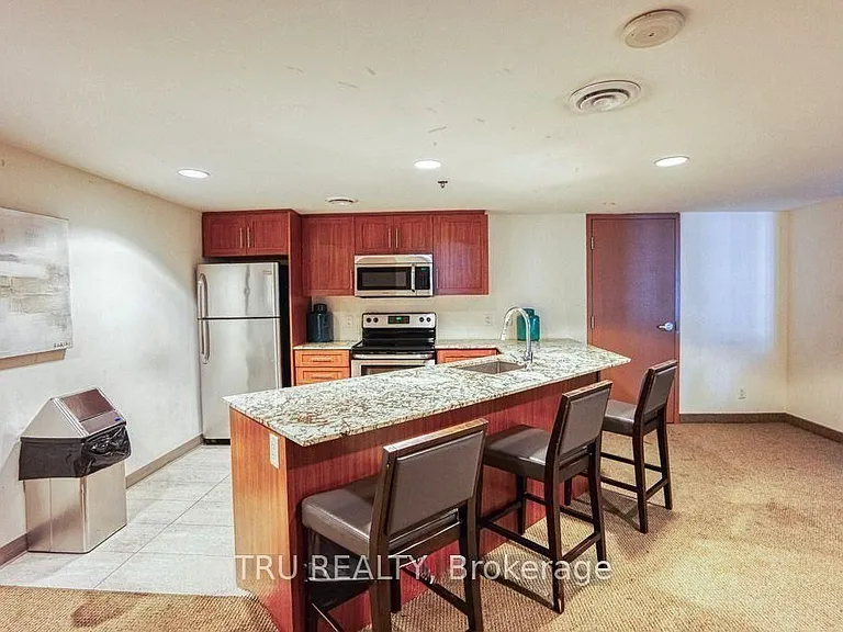 195 Besserer St #303 — Photo 9