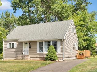 28 Jeffrey Dr, East Hartford, CT 06118