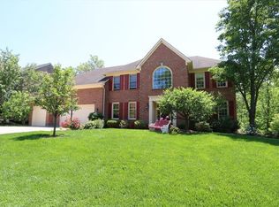 906 Forestview Ct, Loveland, OH 45140