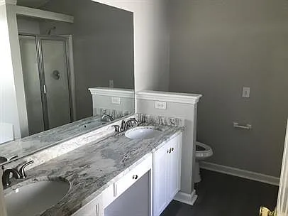 220 Lake Linden Dr — Photo 10