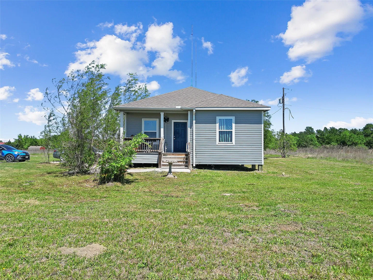 2 bed, 2.0 bath, 1230 sqft, $6,000 — Photo 1