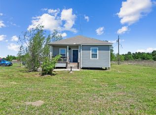 11242 Longstreet Rd, Willis, TX 77318