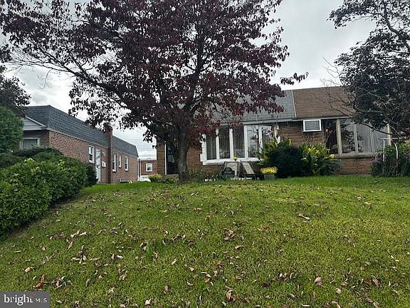 2nd image of 8560 Castor Ave
