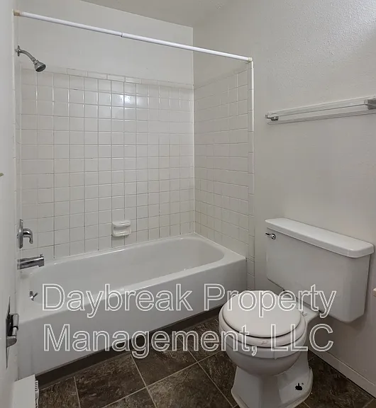 2414 3rd Ave N #11 — Photo 11