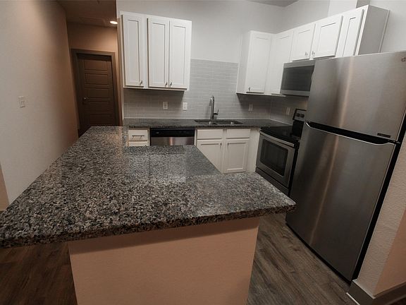 5th image of 12208 Abbey Glen Ln