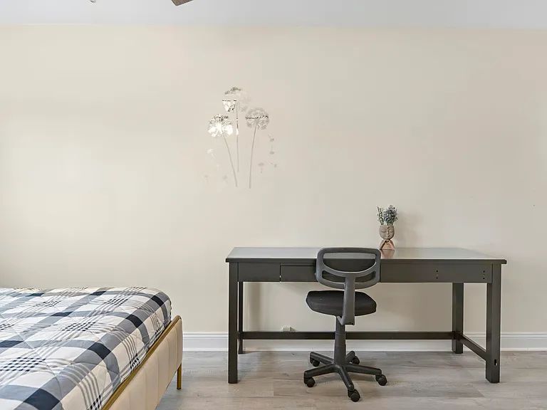 86 W 10th St #1 — Photo 14