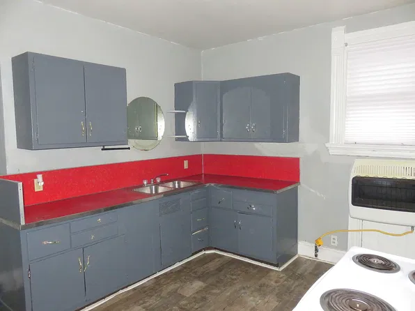 431 W Howard St APT 4, Muncie, IN 47305