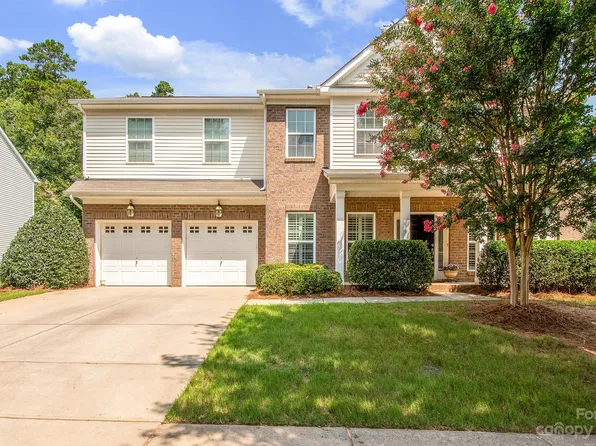 1075 McLaren Dr, Belmont, NC 28012