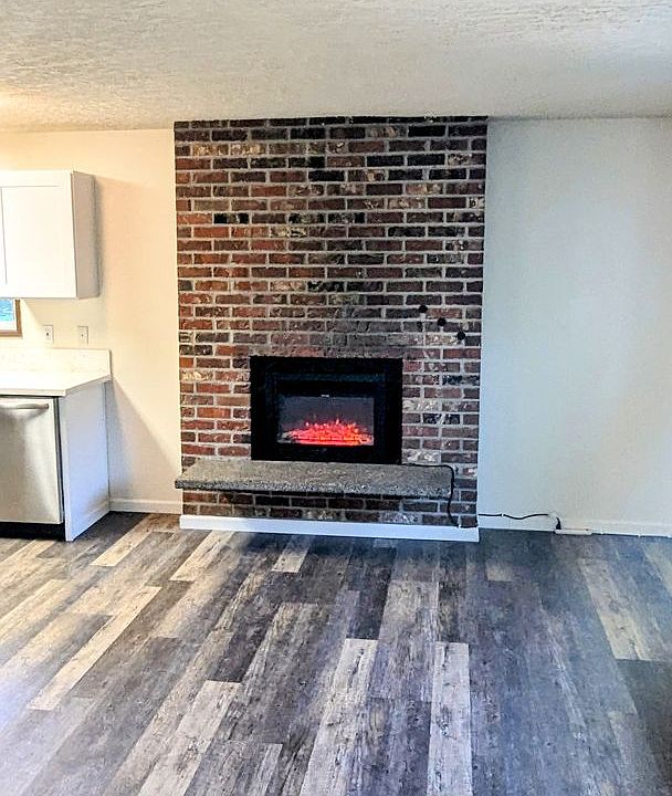 R0415 Tabor West Apartment Rentals Portland, OR Zillow