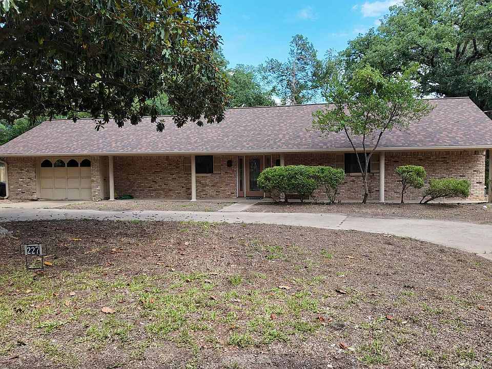 1st image of 227 Brookside Dr