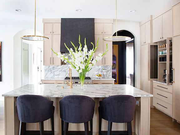 5th image of 280 Harding Pl